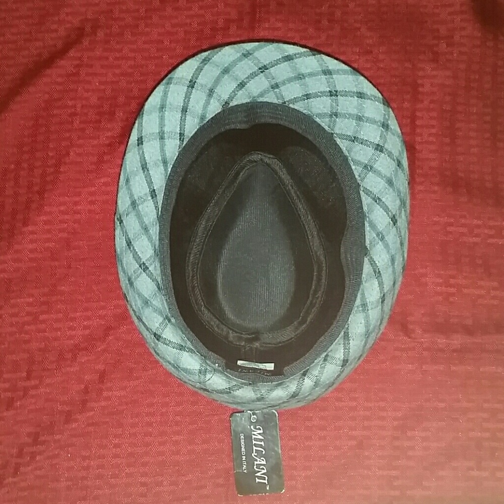 Fedora - Picture 4 of 4